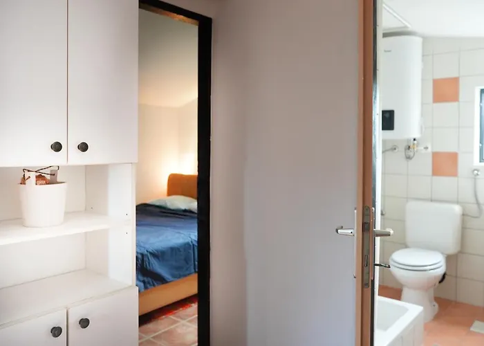 Lighthouse Apartman Vir